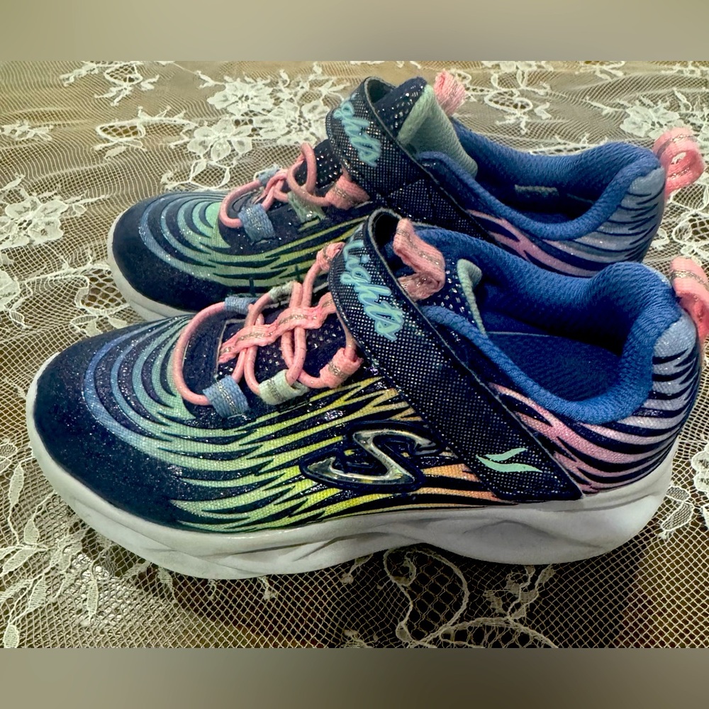 Light up sneakers toddler